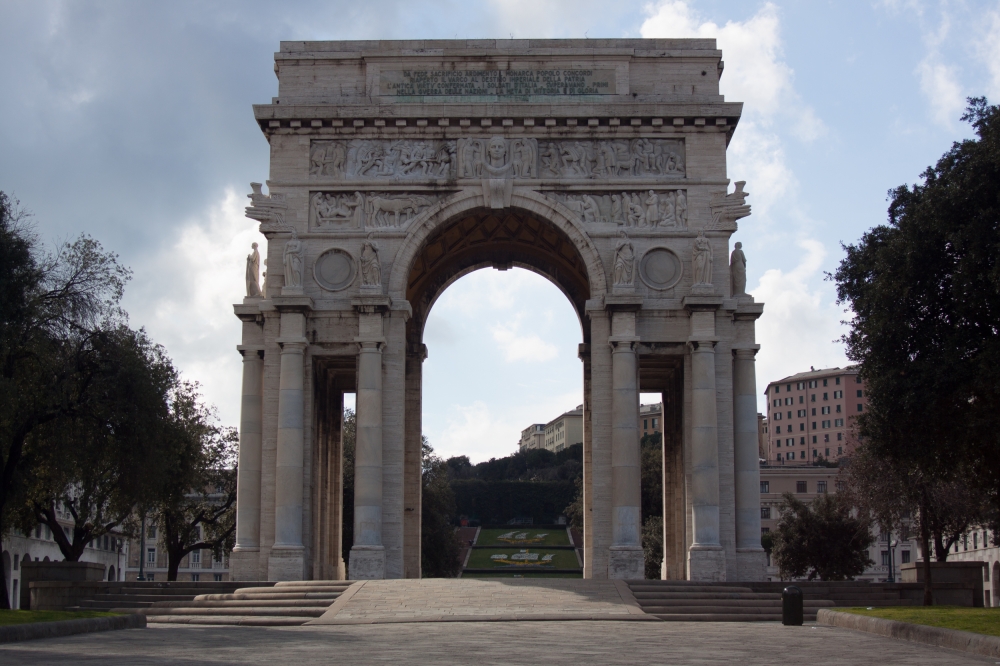 Genova, Piazza della Vittoria