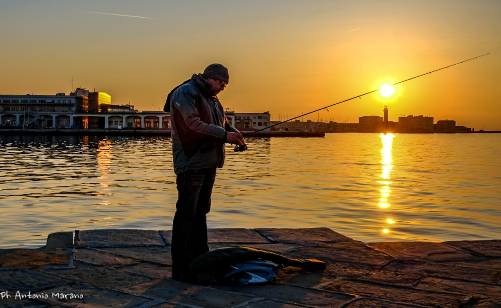 Pescatore al tramonto